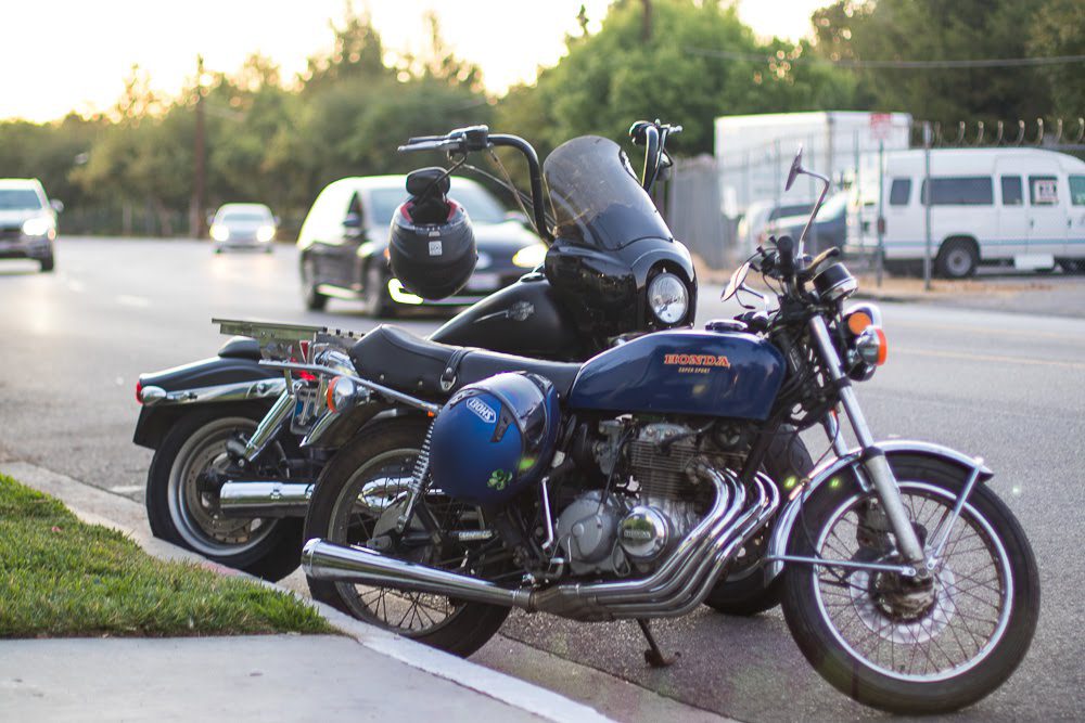  Costa Mesa, CA - Motorcycle Crash Critically Injures One on Placentia Ave 